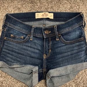 Low rise shorts